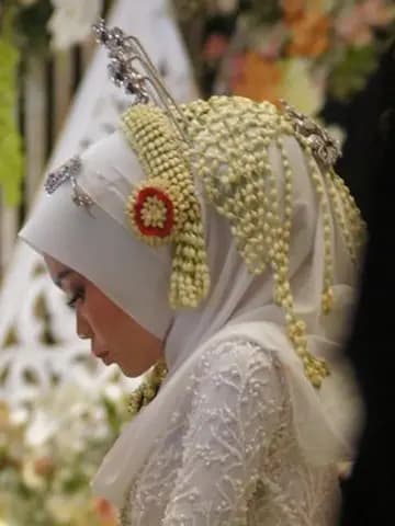 Foto mempelai wanita